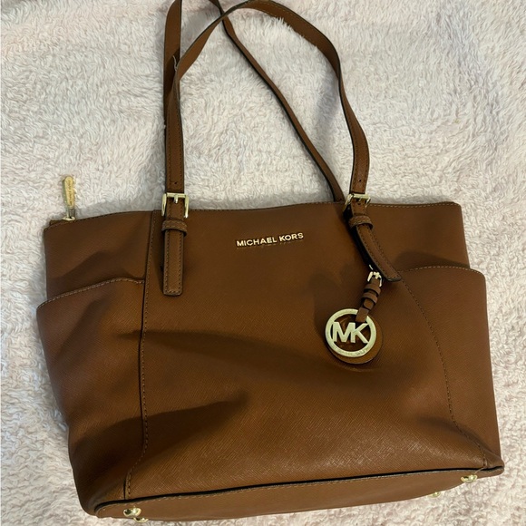 Tan Michael Kors bag - Picture 4 of 6